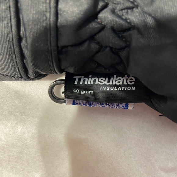 3M Thinsulate 40 gram Gloves Size 8-9 Years - Picture 2 of 4